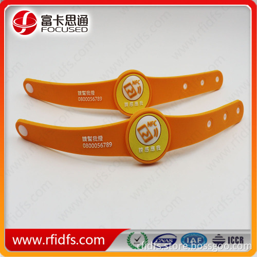 Silk-screen TK4100 black silicone wristband for shops/restaurants